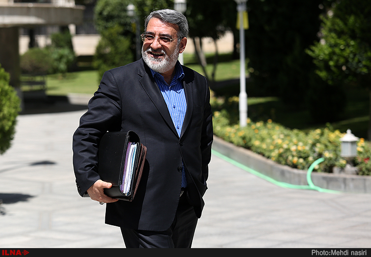 استانداران باید برنامه های دولت را قبول داشته و پیگیری کنند استانداران باید برنامه های دولت را قبول داشته و پیگیری کنند