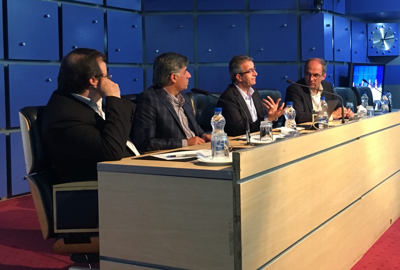 photo5960649454585489848