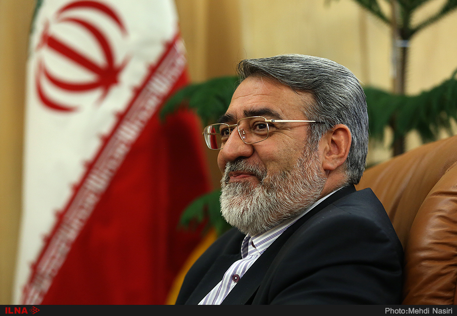 دولت به اقتصاد مقاومتی و رفع آسیبهای اجتماعی اهتمام ویژهای دارد دولت به اقتصاد مقاومتی و رفع آسیبهای اجتماعی اهتمام ویژهای دارد