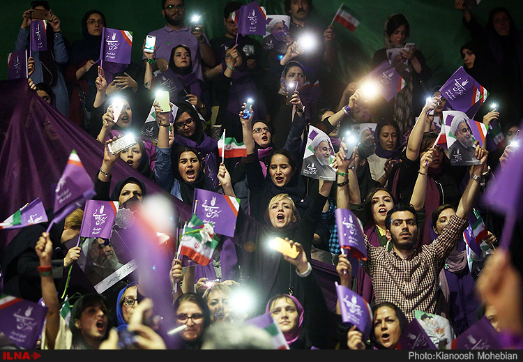 دختران طرفدار حسن روحانی دختران طرفدار حسن روحانی