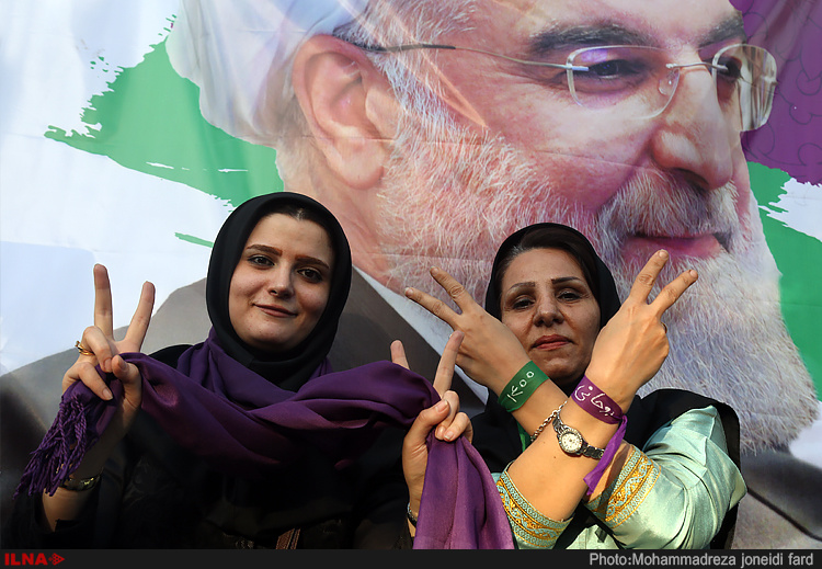 دختران طرفدار حسن روحانی دختران طرفدار حسن روحانی