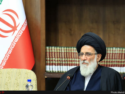 رییس مجمع تشخیص مصلحت نظام سانحه تصادف در سنندج را تسلیت گفت