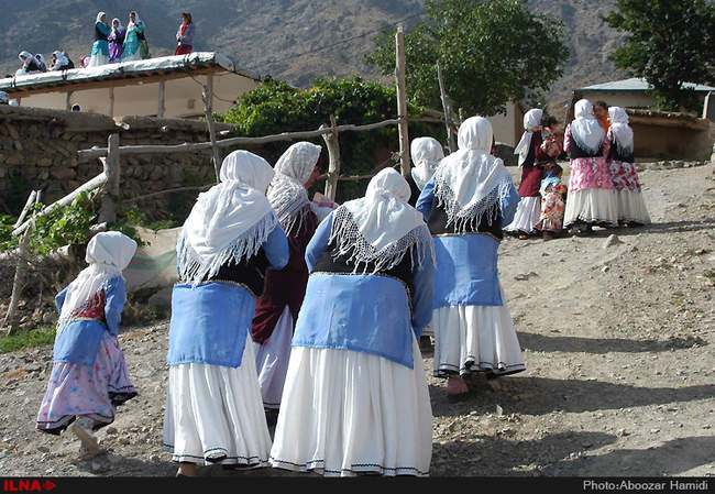 مراسم سنتی عروسی در روستای انبوه عمارلوی رودبار گیلان