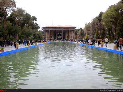 چهلستون دایره‌المعارف نقاشی ایران