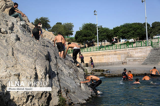 کرونا شنا را در چشمه علی متوقف نکرد!