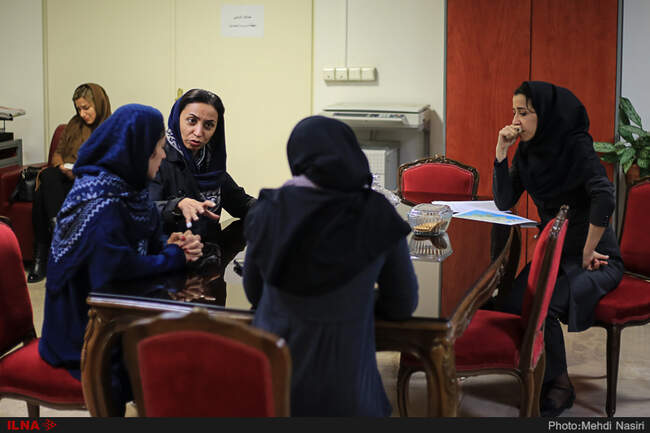 گزارش تصویری/ گفتگو با خانواده های دریانوردان نفتکش سانچی