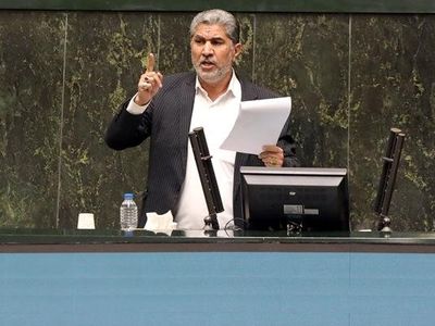 دولت اجازه اصلاح قیمت بنزین را دارد