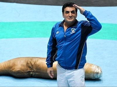 محمد بنا: حالا یک نفر هست که نگرانم باشد/ نمی‌توانستم با دست و پای بسته شنا کنم