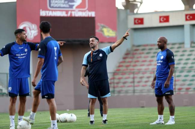 اولین تمرین گل‌گهر در پندیک ترکیه