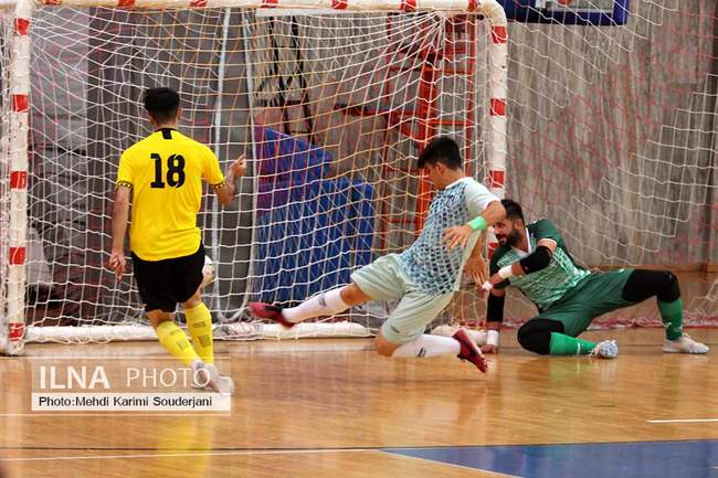 برد تیم فوتسال سپاهان برابر راگا تهران 