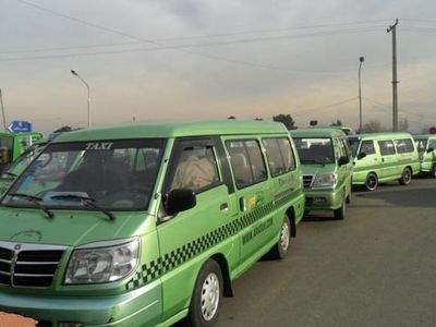 خدمت‌رسانی ۴۰۰ دستگاه تاکسی ون در مسیر راهپیمایی اربعین در تهران