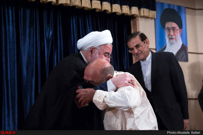 ضیافت افطار رییس جمهور با مددجویان کمیته امداد و بهزیستی