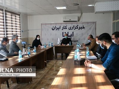 تورم نتیجه سیاست اشتباه دولت است/سود ارز ۴۲۰۰ جیب دلال را فقط پر می‌کند