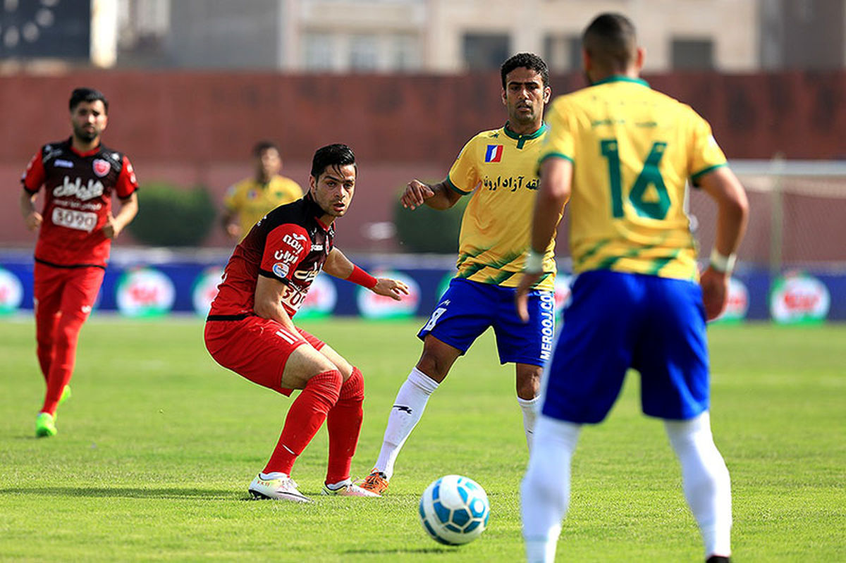 صنعت نفت نوار بردهای پرسپولیس را قطع کرد