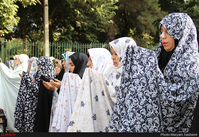 اقامه نماز عید فطر در مصلی کرج/4