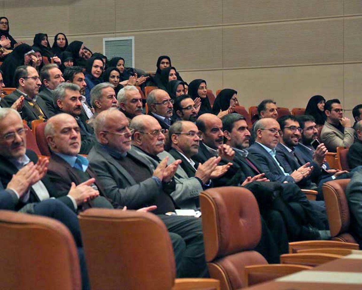 آیین معرفی و تجلیل از پژوهشگران با حمایت بانک صادرات ایران در دانشگاه علامه طباطبایی برگزار شد