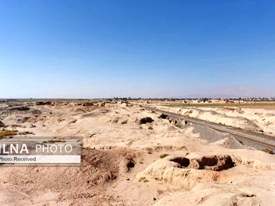 تپه حصار دامغان با قدمت هفت هزارساله محل تردد گوسفندان، موتورها و قطارها/ گسترش زمین‌های کشاورزی روی کاخ ساسانی 