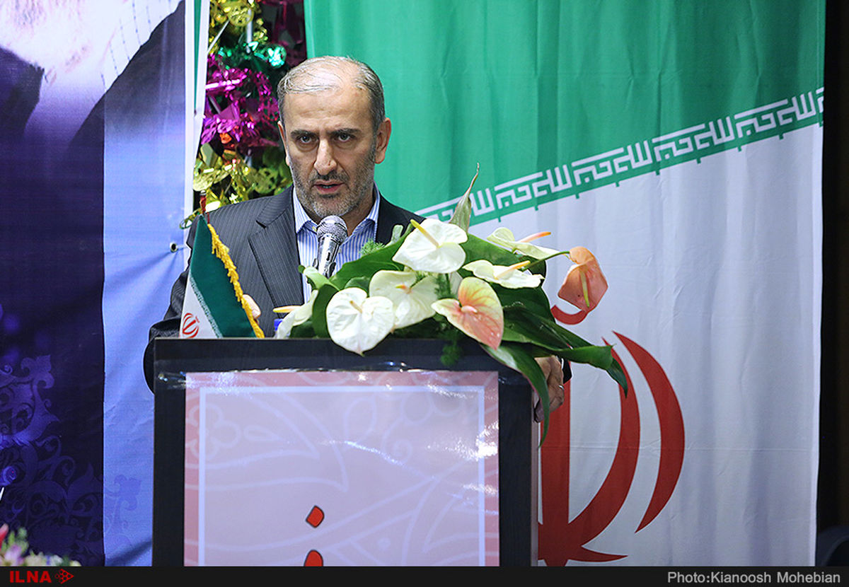 در حال تنظیم بخشنامه‌ای به نفع کارگران پیمانکاری شهرداری‌ و مترو هستیم