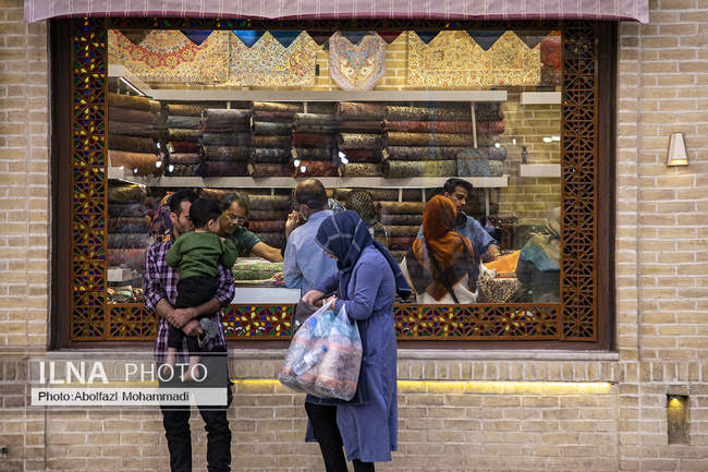 گردشگران نوروزی در مجموعه تاریخی امیرچقماق