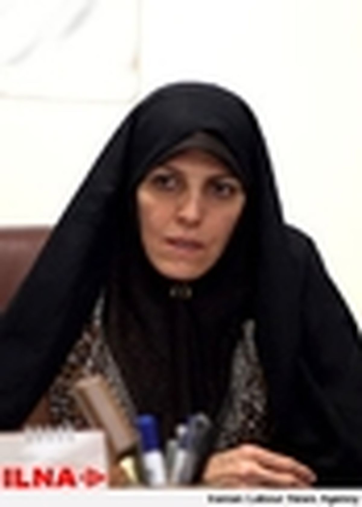 دیدار معاون رییس جمهوری با قربانی اسیدپاشی اصفهان