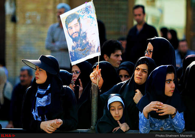 مراسم تشییع پیکر شهید حججی در میدان نقش جهان اصفهان‎