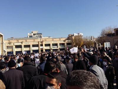  اعتراض مردم چهارمحال و بختیاری به دلیل مخالفت با انتقال آب به استان های دیگر  