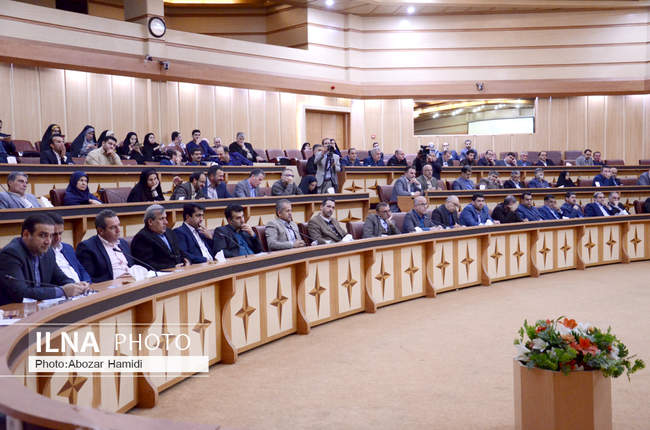 نشست کارگروه اشتغال و سرمایه گذاری گیلان با حضور وزیر تعاون،کار و رف