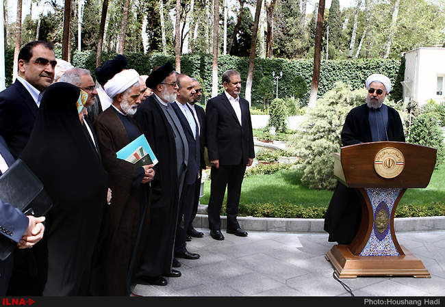 آخرین جلسه هیئت دولت در سال 94 