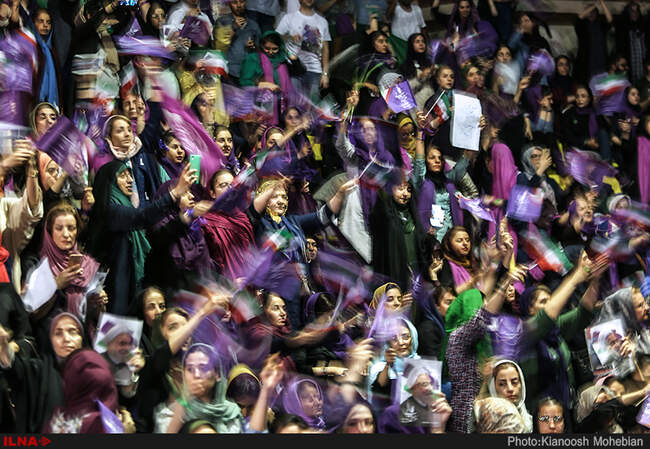 همایش سراسری زنان حامی حسن روحانی در ورزشگاه شیرودی-2