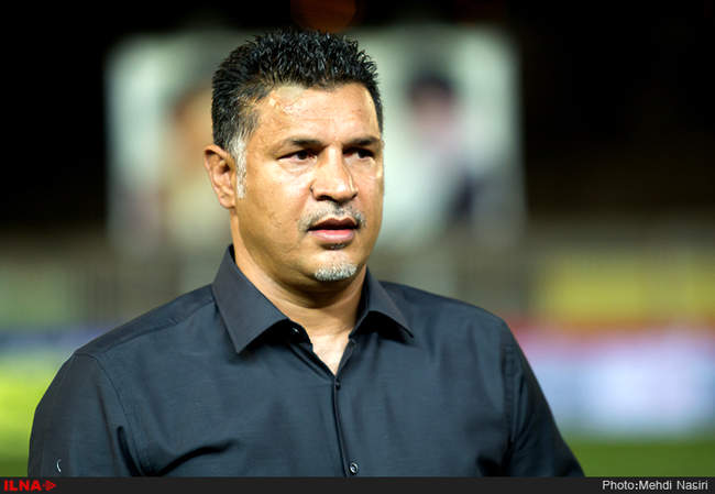 مسابقه فوتبال بین دوتیم نفت تهران و صنعت نفت آبادان