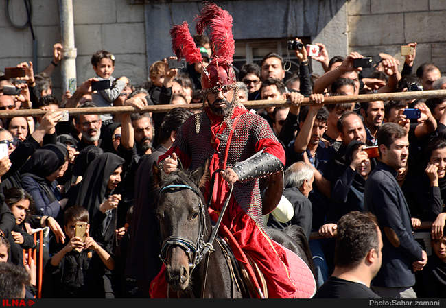 عزاداری ظهر عاشورا در بازار بزرگ تهران /2
