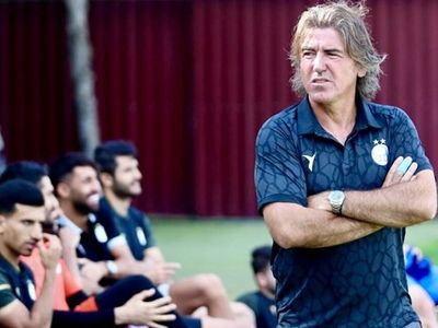 رسانه برزیلی: واسکوداگاما مطالبات سرمربی استقلال را پرداخت کرد