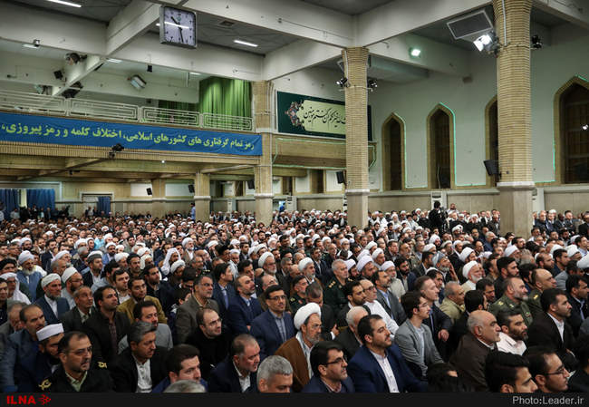 دیدار مسئولان نظام، مهمانان کنفرانس وحدت اسلامی و سفرای کشورهای اسل