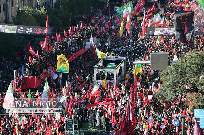 تشییع پیکر مطهر رهبر شهید انقلاب در مشهد / 1