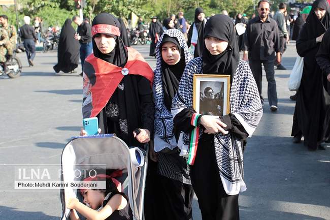  دومین روز مراسم وداع با رهبر شهید انقلاب در مصلای تهران/ 9