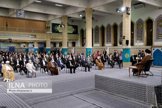 دیدار مداحان اهل‌بیت علیهم‌السلام با رهبر معظم انقلاب
