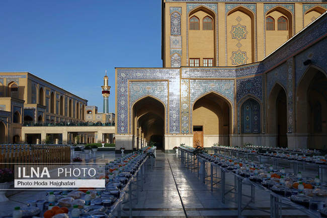 برپایی سفره افطاری و احیای لیالی قدر در نجف 