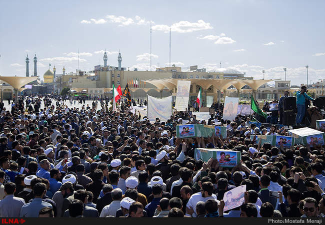 تشییع پیکر هفت تن از مدافعان حرم لشکر فاطمیون در قم