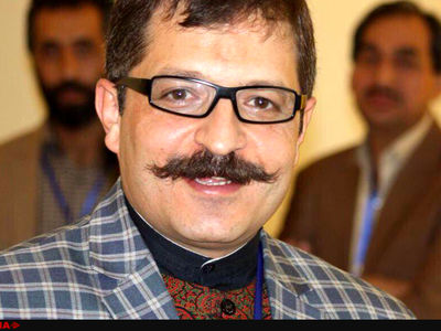 روحانی در مقابل هجمه‌های ناجوانمردانه، دست از نجابت بردارد