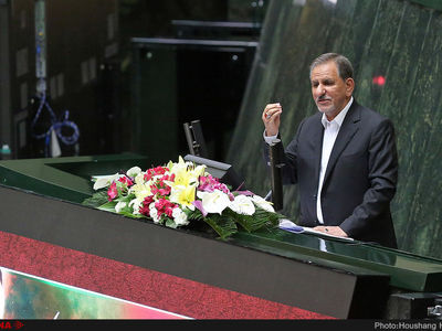لاریجانی: جلسه غیرعلنی با حضور جهانگیری تشکیل شود