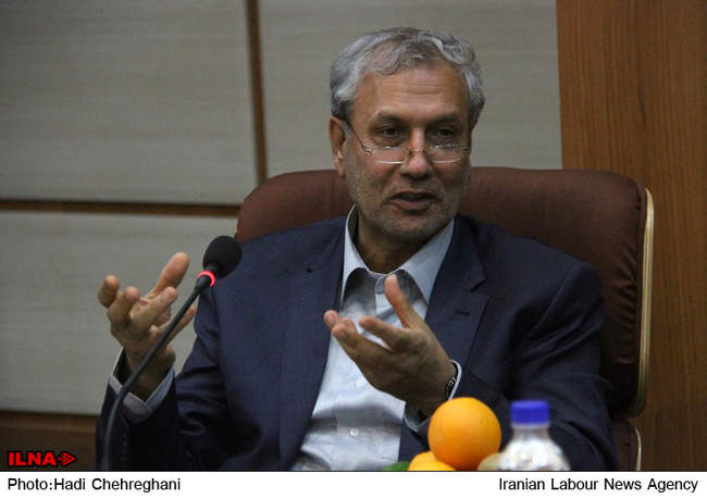 دیدار وزیر تعاون، کار و رفاه اجتماعی با مراجع تقلید استان قم-3 