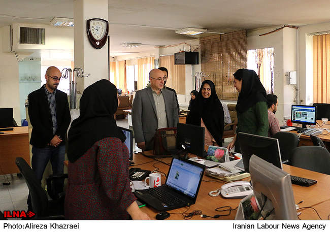 حضور علی مرادخانی معاون هنری وزیر ارشاد در خبرگزاری ایلنا