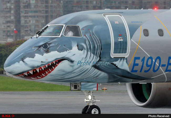 هواپیماهای رنگانگ و نقاشی شده