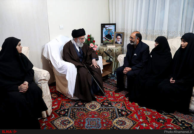 حضور رهبر انقلاب در منزل شهید محمدعلی بایرامی از شهدای ناجا