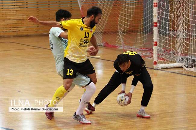 برد تیم فوتسال سپاهان برابر راگا تهران 