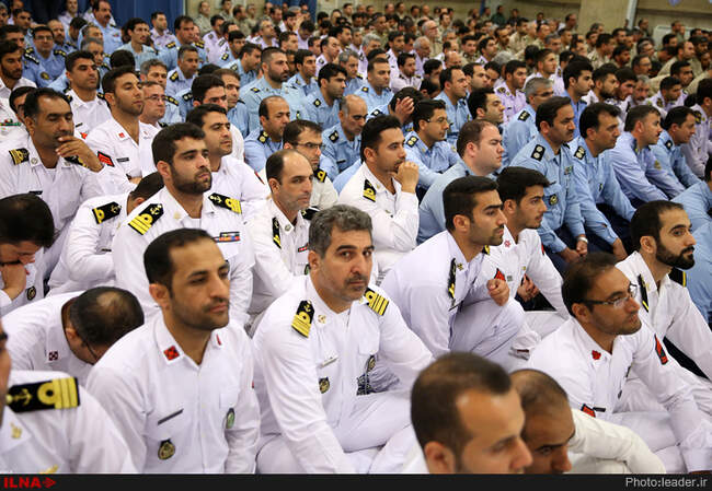 دیدار جمعی از فرماندهان و کارکنان ارتش با رهبرمعظم انقلاب اسلامی