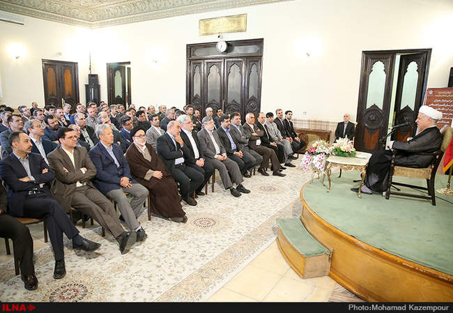 دیدار رئیس، معاونین و جمعی از مدیران سازمان تأمین اجتماعی با آیت الل�