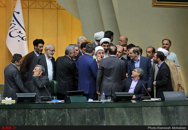 جلسه استیضاح وزیر راه و شهرسازی