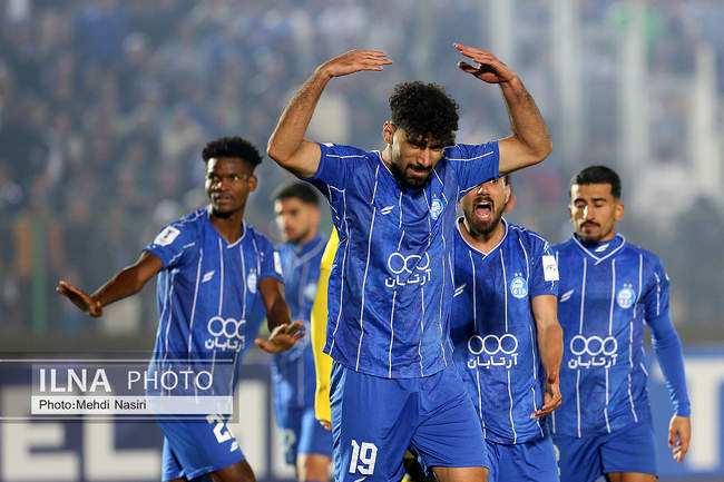 دیدار تیم ‌های فوتبال استقلال ایران و الوصل امارات