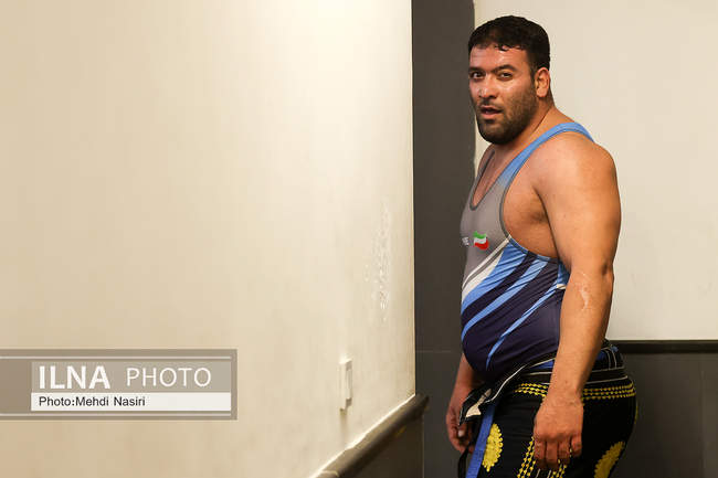 گزارش تصویری از رقابت‌های کشتی تعیین پهلوان سال ۱۴۰۴